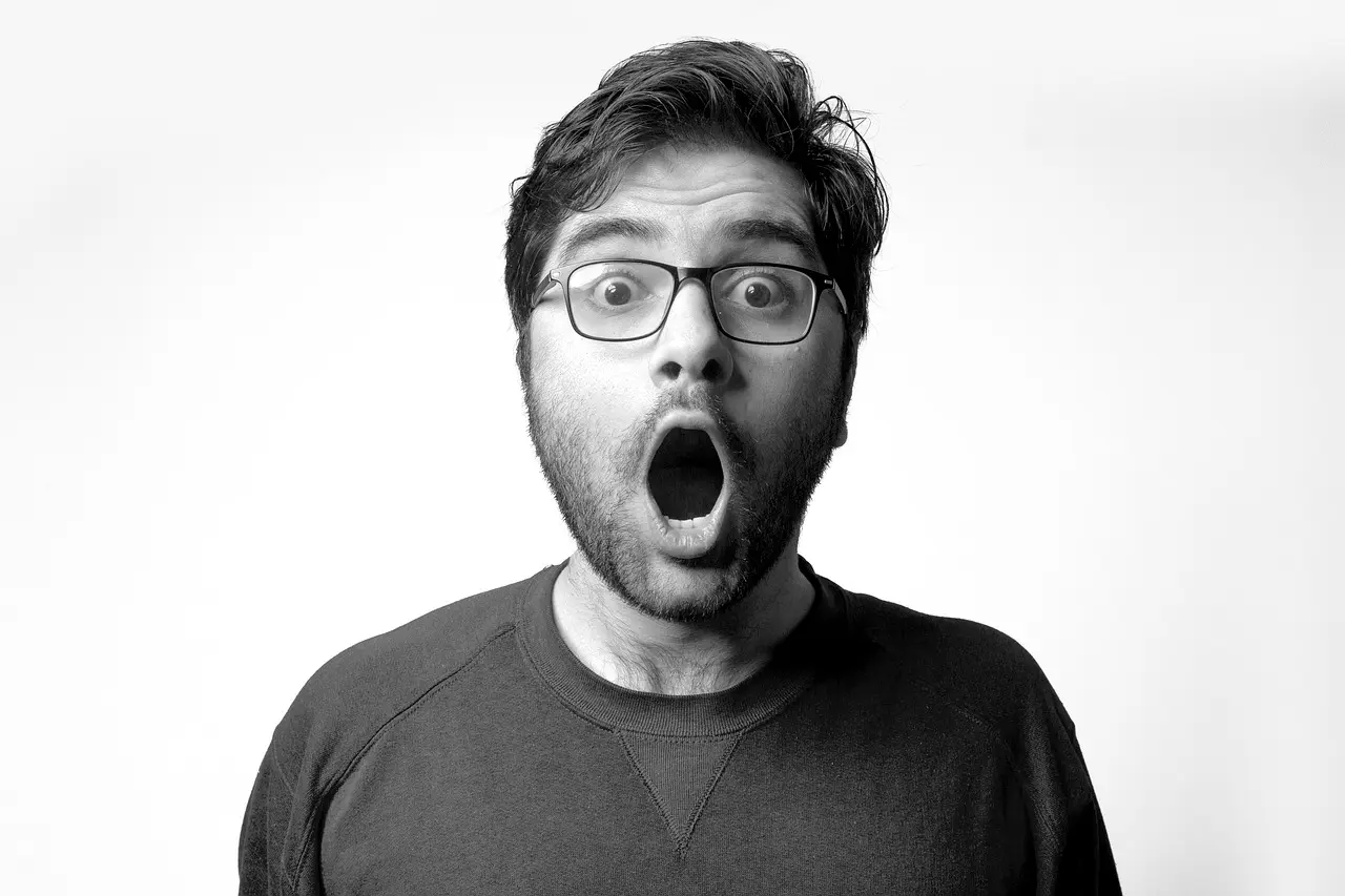 Foto de un Hombre sorprendido